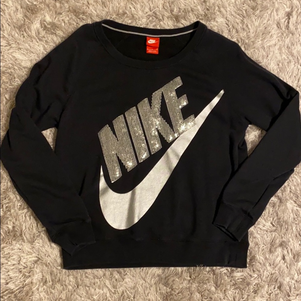 Black and gray Nike sweatshirt size medium.